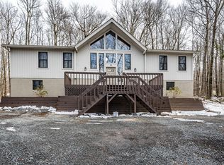 115 Fawn Rd, Pocono Lake, PA 18347