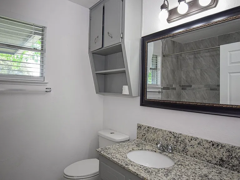 205 Tanglewood Rd — Photo 10