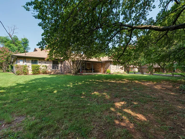 7716 Perkins Dr — Photo 28