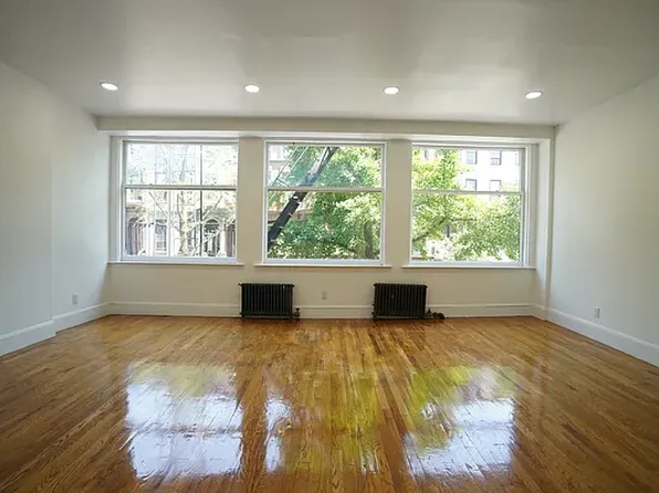 54 7th Avenue image 1 of 6