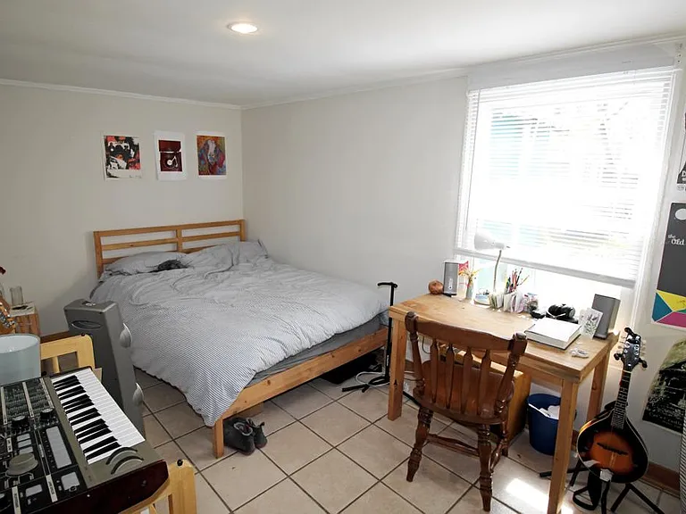 207 Oak Ave — Photo 7