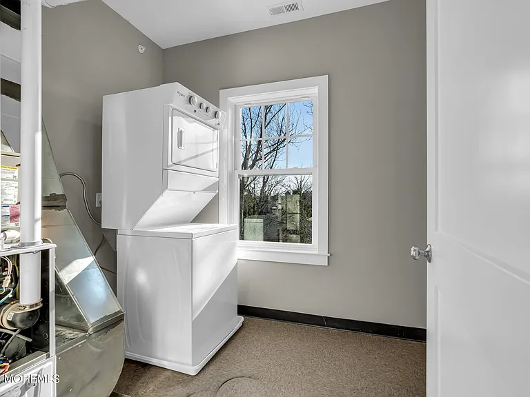 33 Union Ave #210 — Photo 36