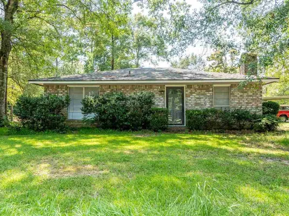 7619 Chauncy St, Orange, TX 77632