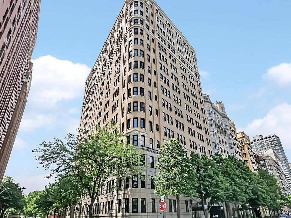1st image of 3300 N Lake Shore Dr APT 12D