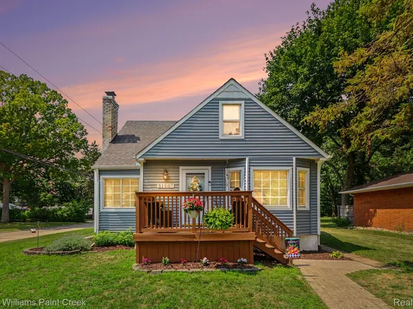 31607 Lexington Hts, Warren, MI 48092
