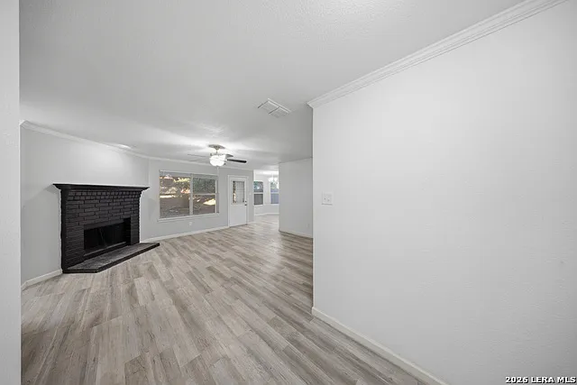 3 bed, 2.0 bath, 1423 sqft, $1,700 — Photo 3