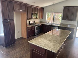 735 Springlake Pl, Escondido, CA 92027