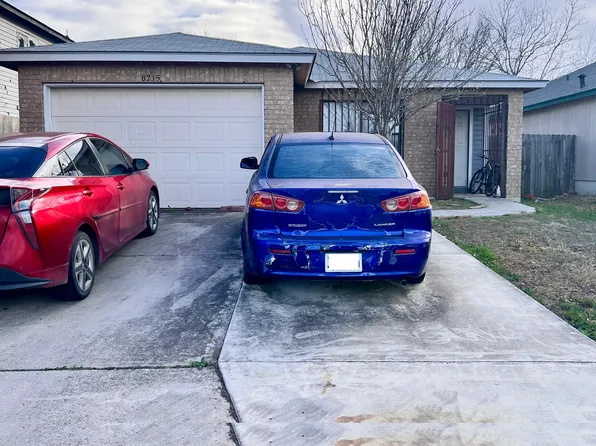 8215 MORNING GRV, Converse, TX 78109