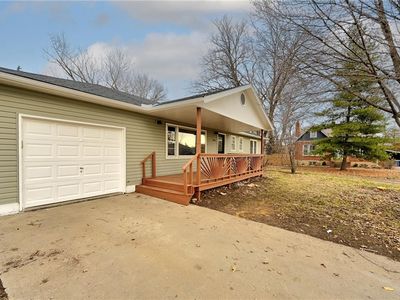 506 Hilltop St, Smithville, MO, 64089