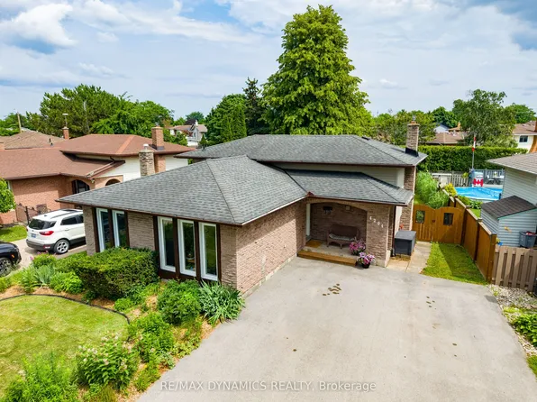 4204 Brookdale Dr, Niagara Falls, ON L2H 2B5