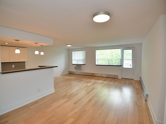 5th image of 36 Castle Frank Rd #50003A-407
