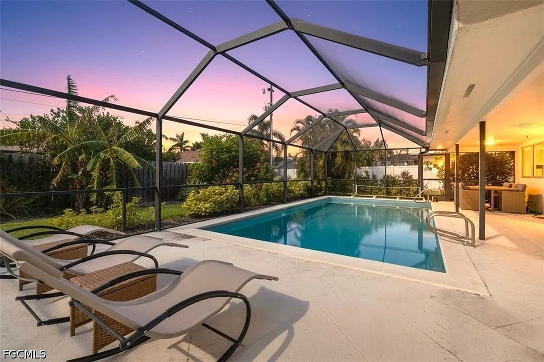 4 bed, 2.5 bath, 2043 sqft, $3,250 — Photo 1