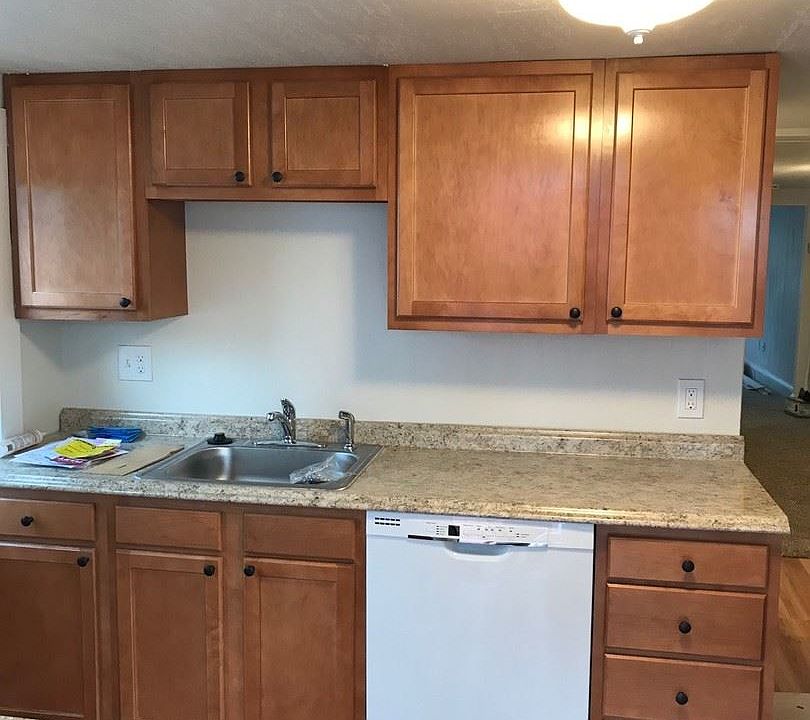 1st image of 62 Lowell St APT 4