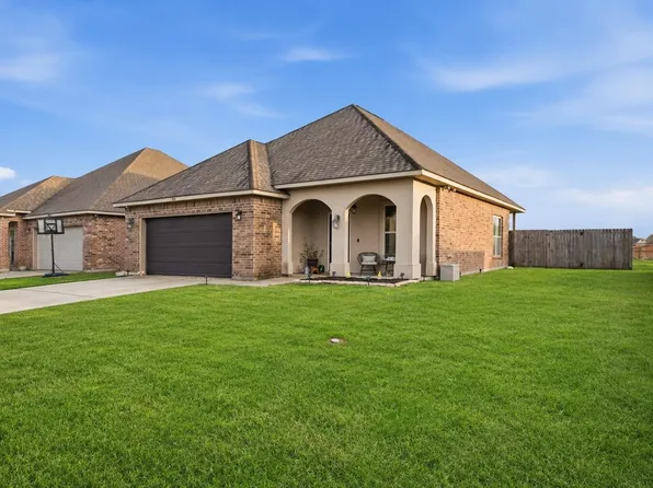 1887 Poeyfarre Dr, Lake Charles, LA 70611