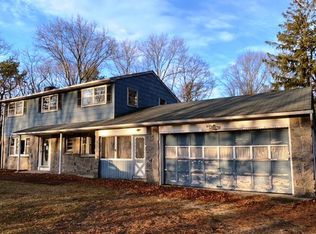 78 Warren Ave, Ronkonkoma, NY 11779