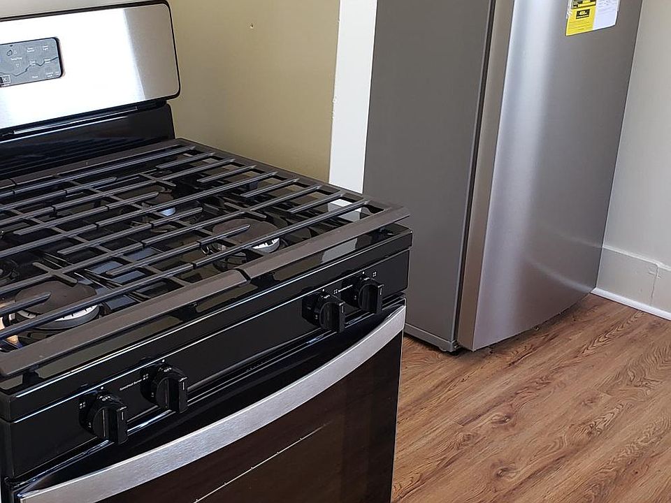 New stainless steel fridge & new oven