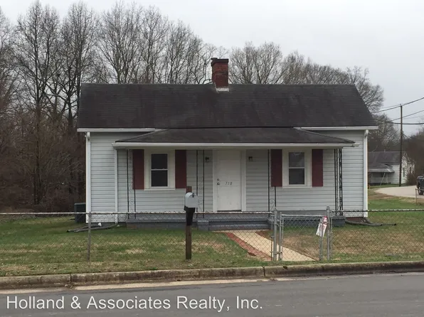 718 Church St, Eden, NC 27288