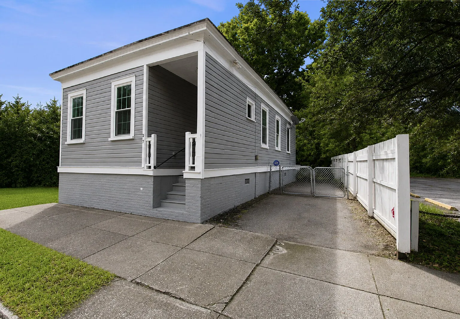 2 bed, 1.0 bath, 912 sqft, $2,795 — Photo 3