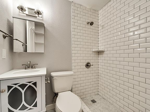 4th image of 4330 Bowser Ave #101A