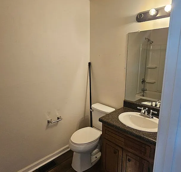610 Commerce St #19 — Photo 11