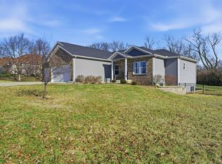 13591 Fawn Dr, Bloomington, IL 61705