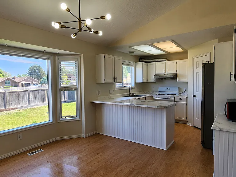 E Chestnut Ridge Dr — Photo 4