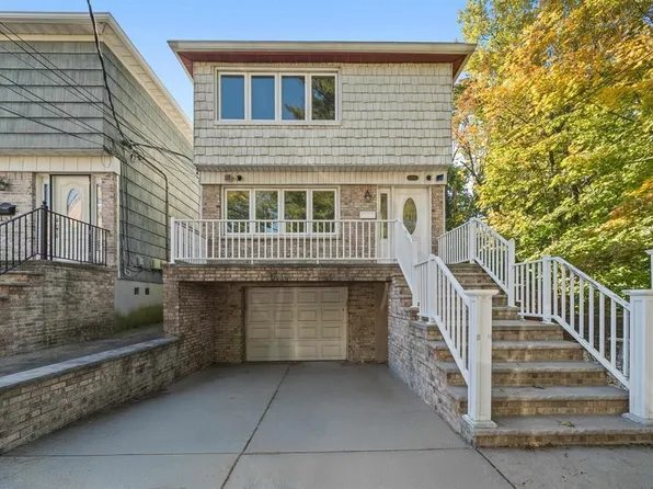 178 W 33rd St #2, Bayonne, NJ 07002