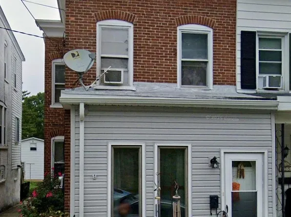 27 Apple St, Boyertown, PA 19512