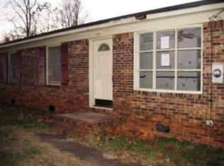 76 Hillcrest St, Commerce, GA 30529