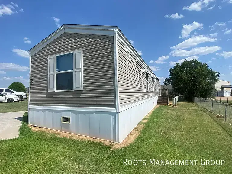 107 Becky Dr #107 — Photo 2