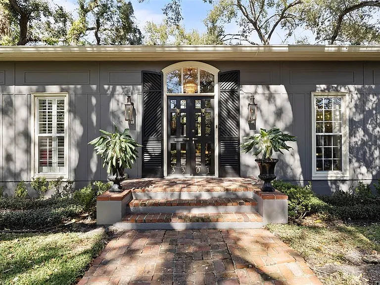 3301 W Morrison Ave — Photo 3