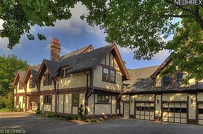 2nd image of 10207 Lake Shore Blvd