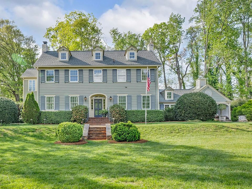 1st image of 110 Rosewood Ln