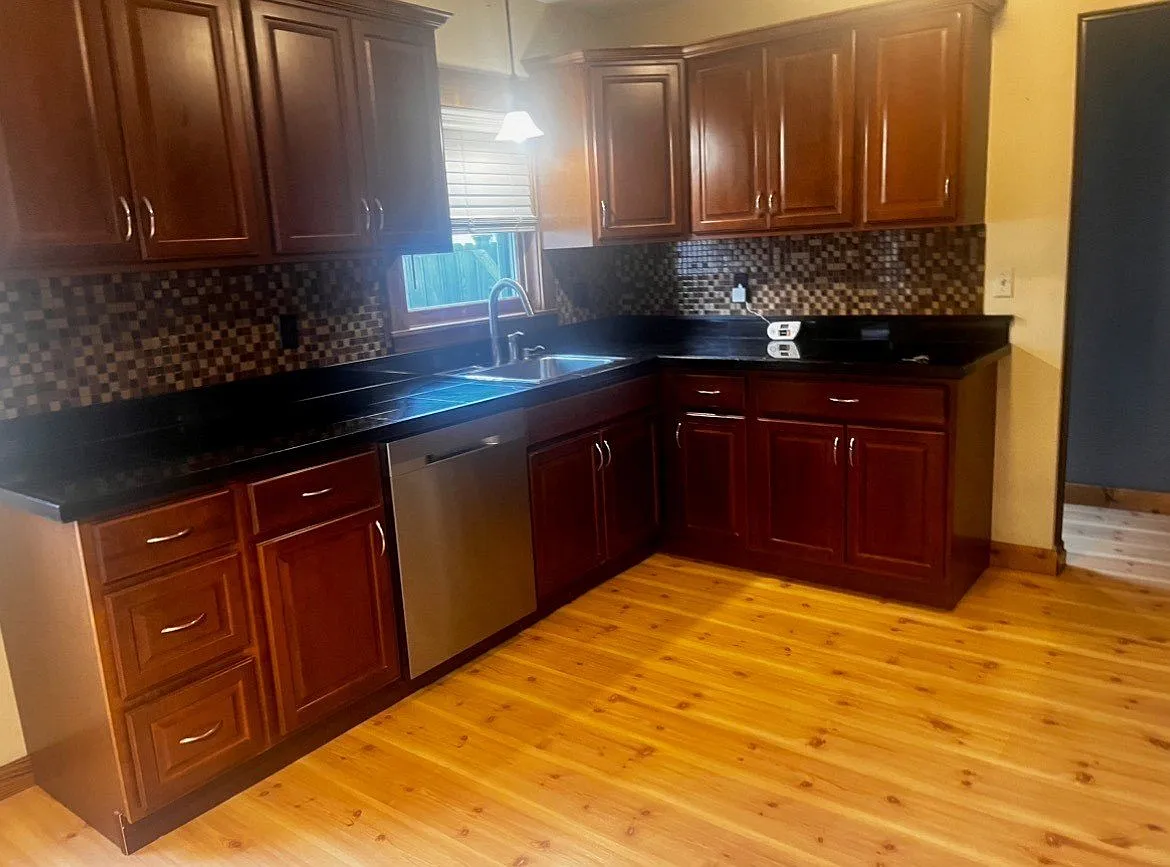 3 bed, 2.0 bath, $2,600 — Photo 4