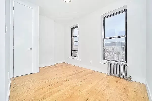 Rented by EXR | media 13