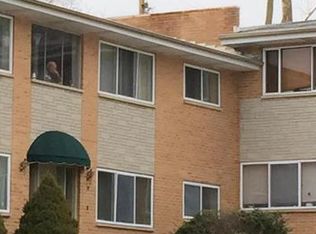 9024 S Laclede Station Rd APT 1N, Saint Louis, MO 63123