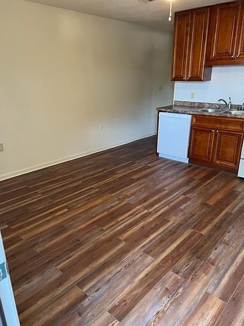 1st image of 232 Lanier Dr #13