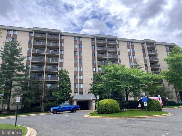3101 S Manchester St APT 616, Falls Church, VA 22044
