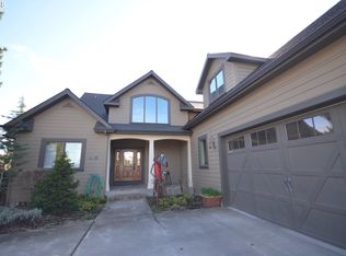 4081 Post Canyon Dr, Hood River, OR 97031