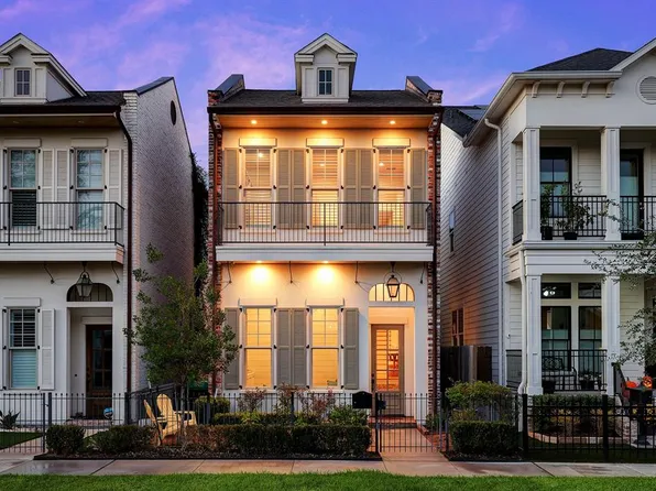 717 E 10th 1/2 Street, Houston, TX 77008