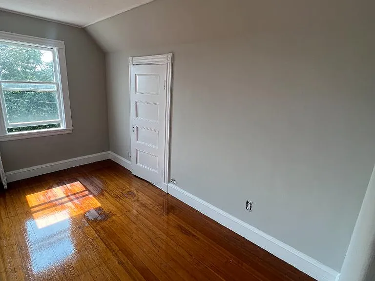 Unit Photo