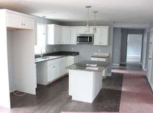 85 Howland Rd, Lakeville, MA 02347