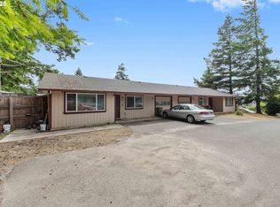 245/247 Ackerman Ave, Coos Bay, OR 97420
