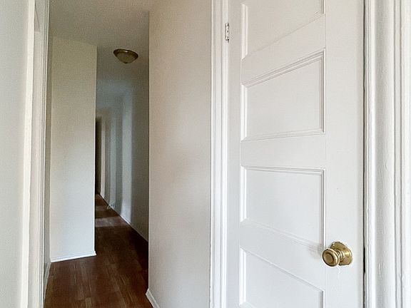 5th image of 53 W 106th St APT 6C