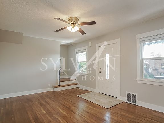 3rd image of 2928 Knowlson Ave