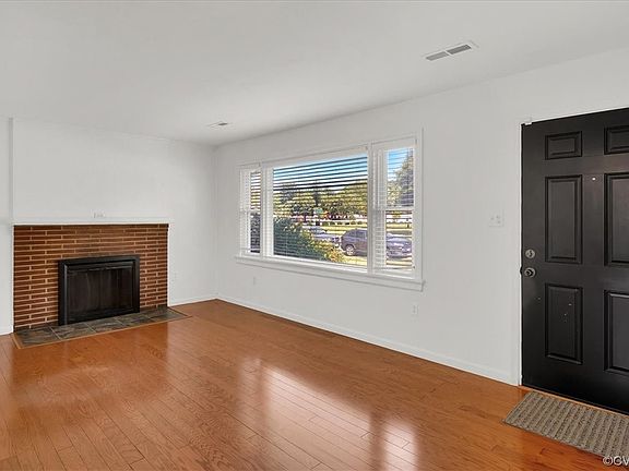 4th image of 1421 Rhode Island Ave