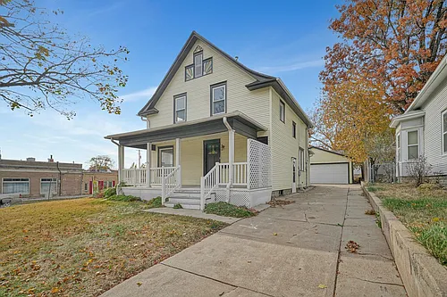 1603 N Cotner Blvd Photo 1
