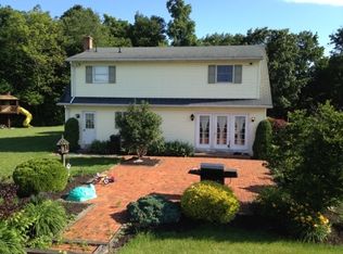 550 Woleber Rd, Myerstown, PA 17067
