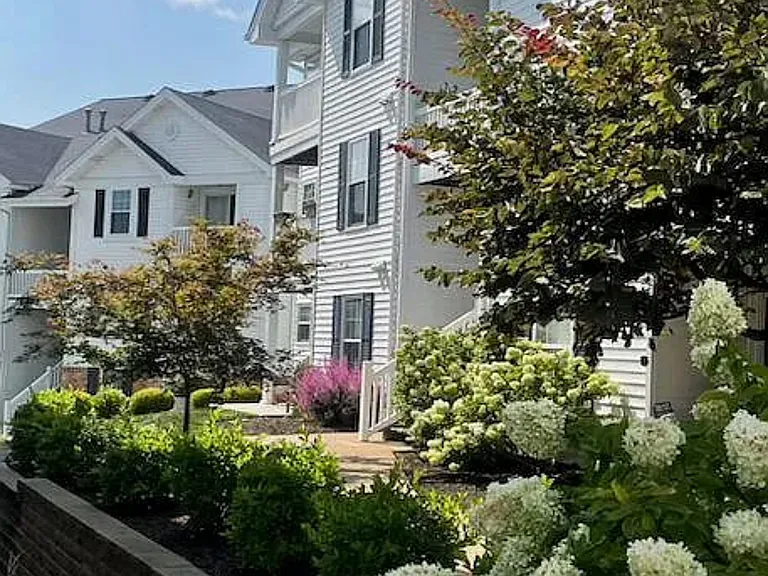 151 Imperial Crown Way #J — Photo 16