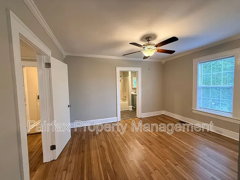 912 Massey Ave — Photo 10